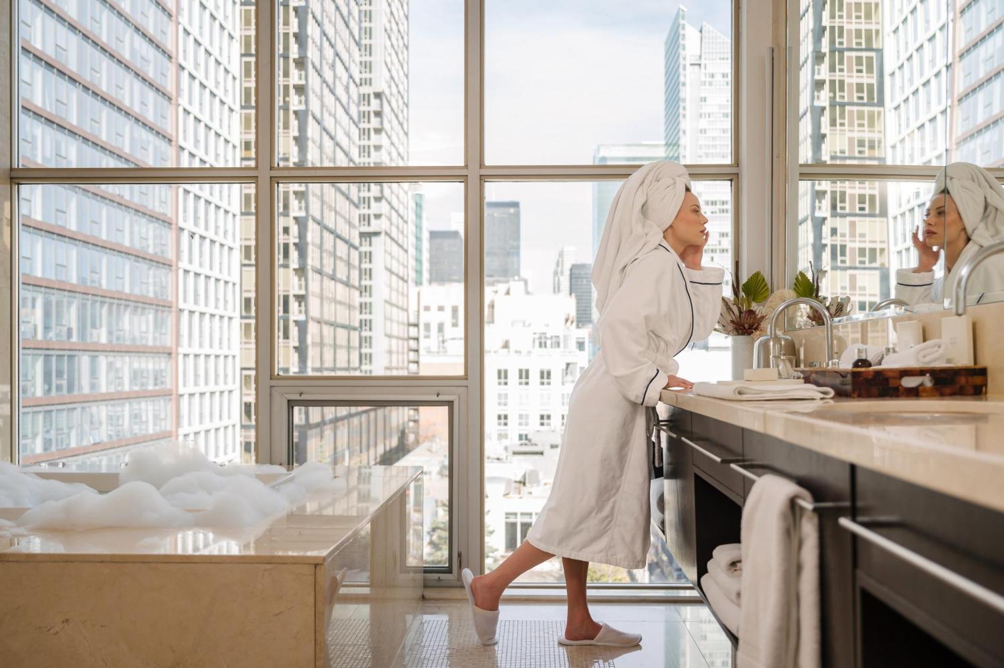 Soho 5* Toronto